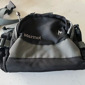 Marmot Waist pack or Fanny pack like new condition